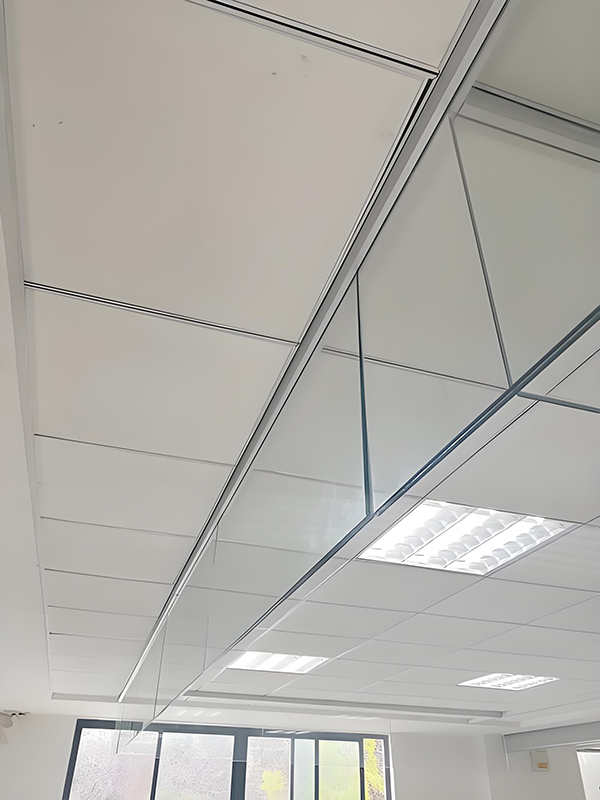 察布查尔玻璃察布查尔挡烟垂壁