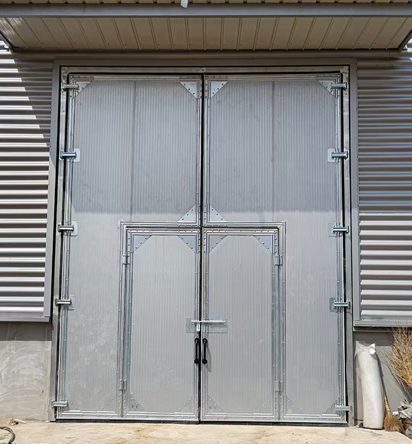 察布查尔工业平开门