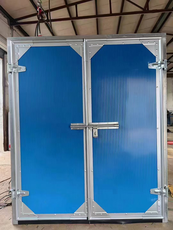 察布查尔工业平开门