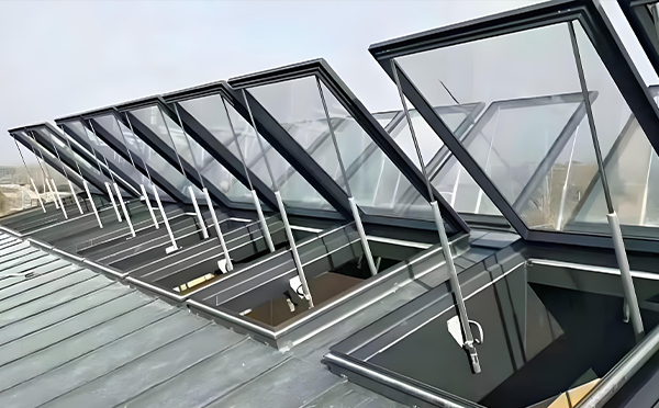 消防察布查尔排烟窗的接线安装指南