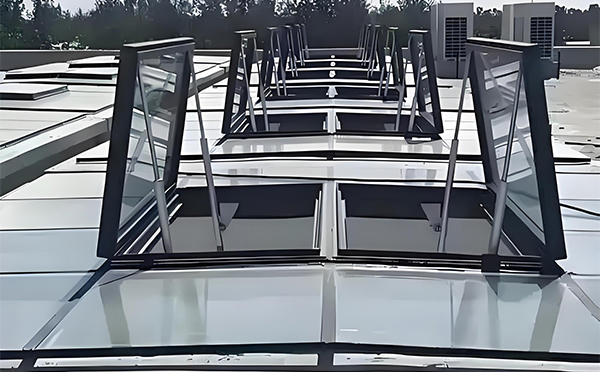 察布查尔兰州察布查尔排烟窗选型安装与维护实用指南