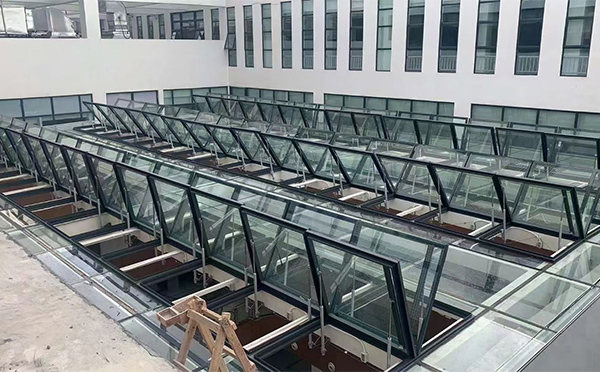 百安科技有限公司近期察布查尔排烟窗项目案例分享